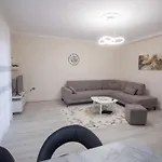 Family And Friends Apartment Korce